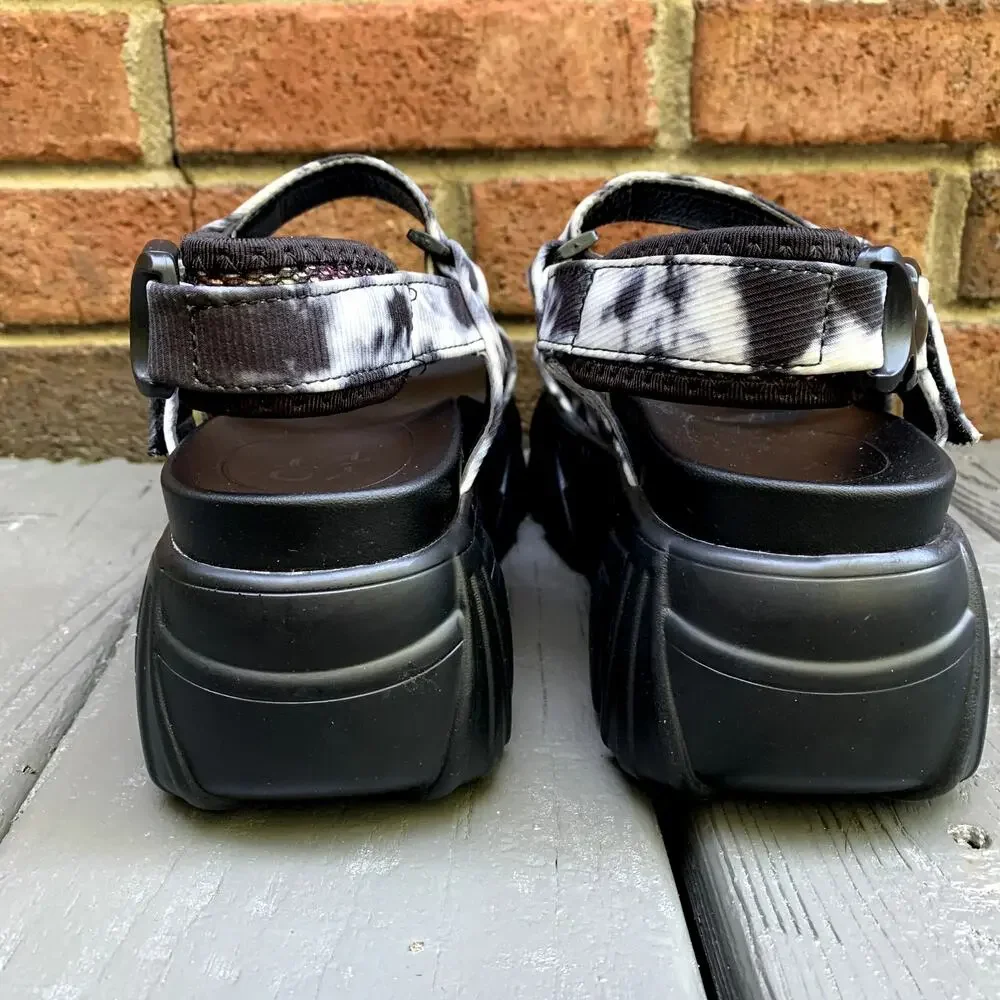 Yoki platform sandals